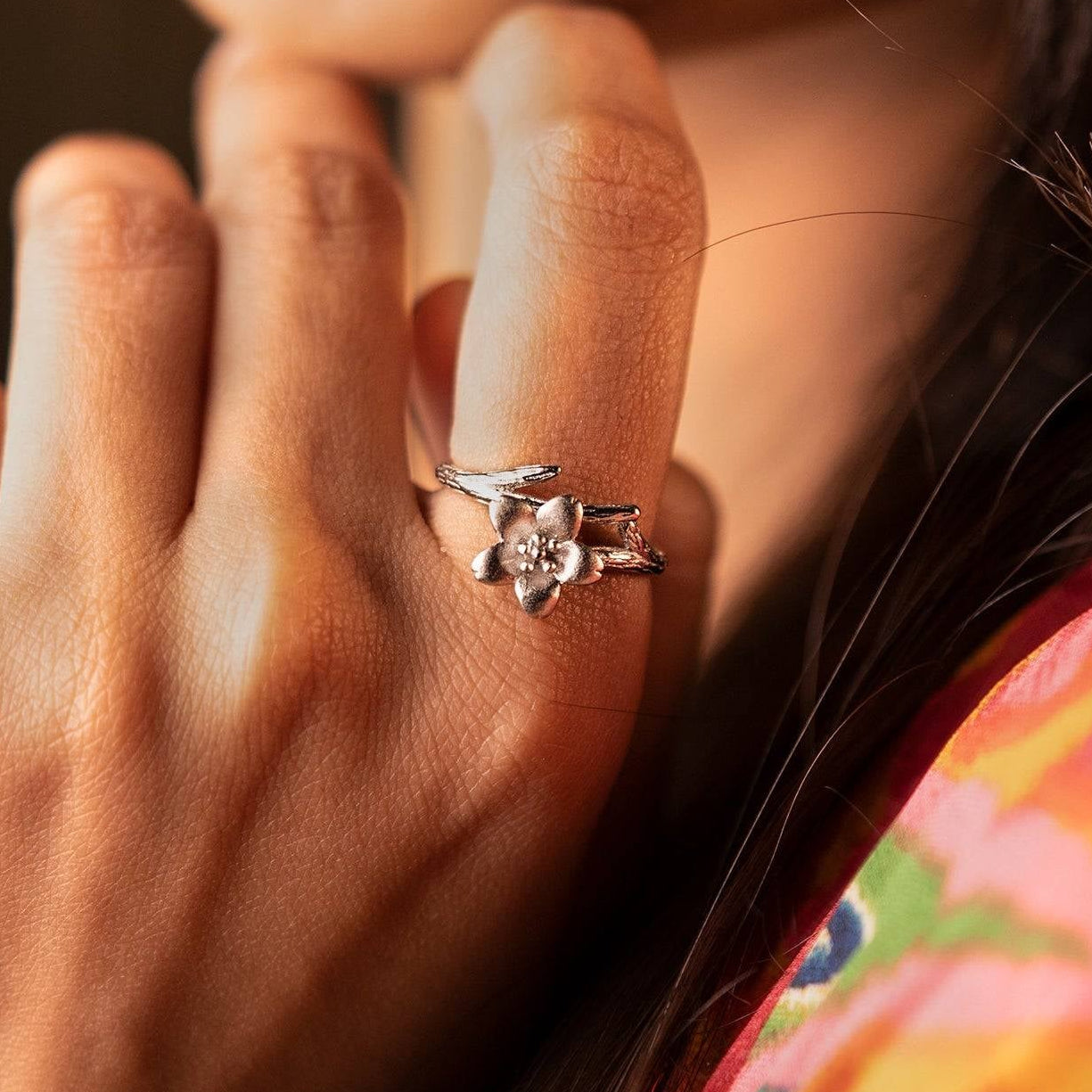 Elfy bloom ring, get a glam with floral touch with this stunning 925 silver ring