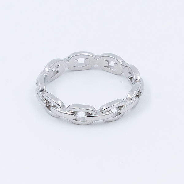 A sterling silver ring with an interlocking link design