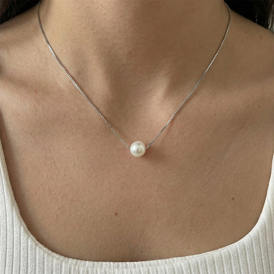 Sterling silver pendant with a single pearl on a chain, Minimal pendant, Pearl pendant, Pearl chain