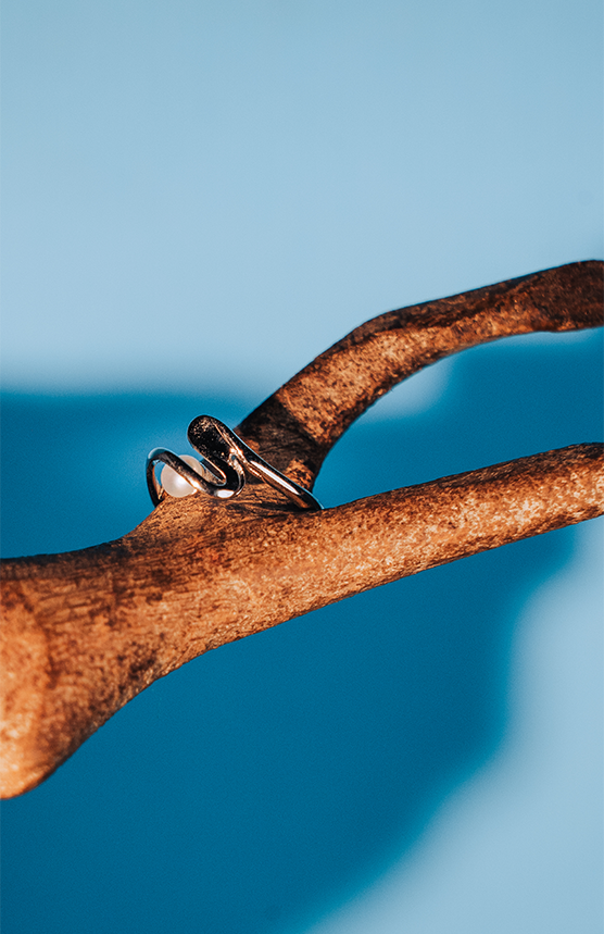 Sterling silver pearl ring