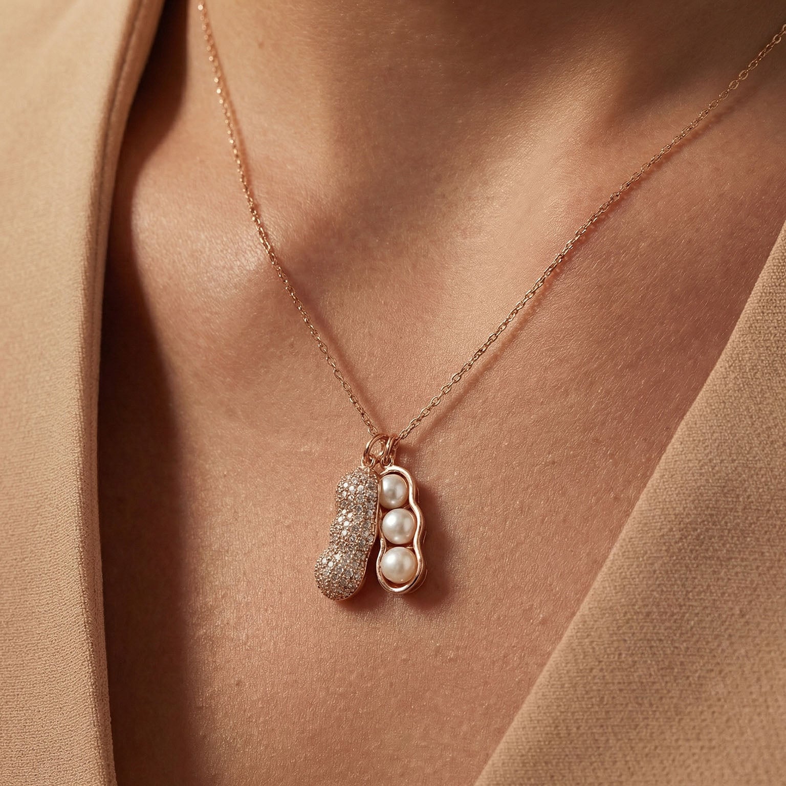 925 Silver pea pod promise pendant 