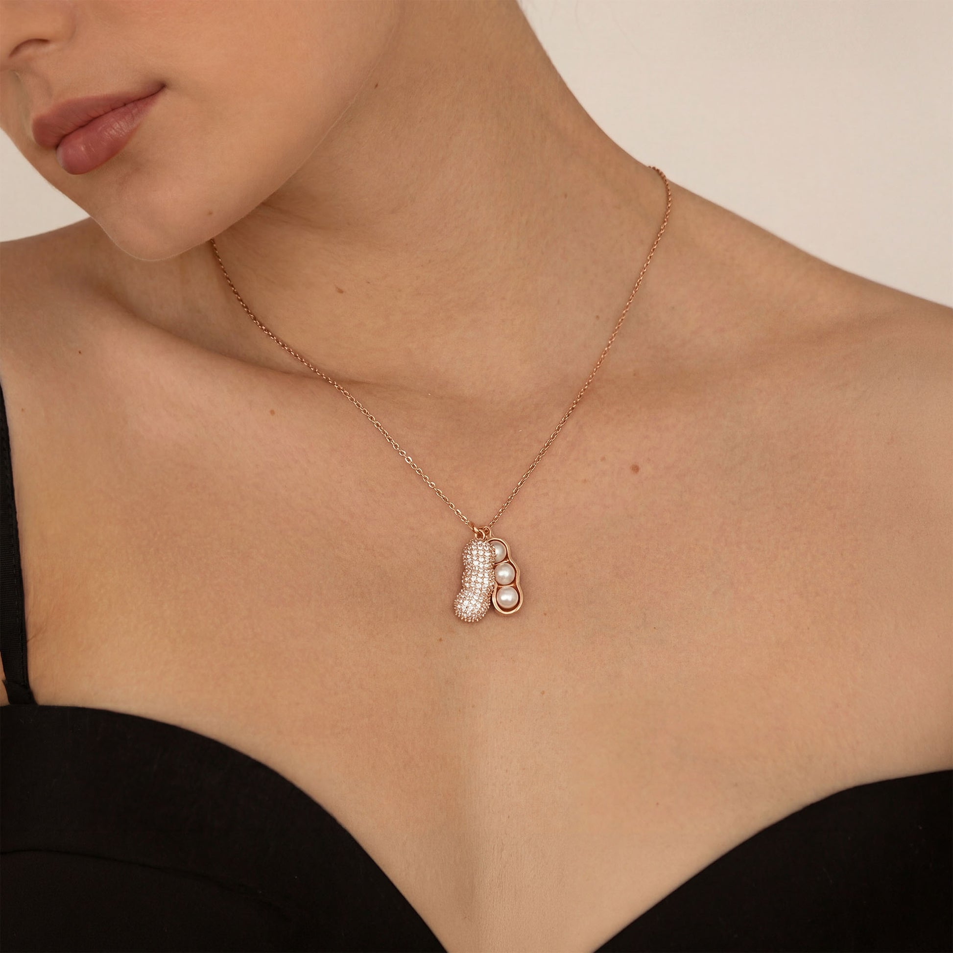 925 Silver pea pod promise pendant 