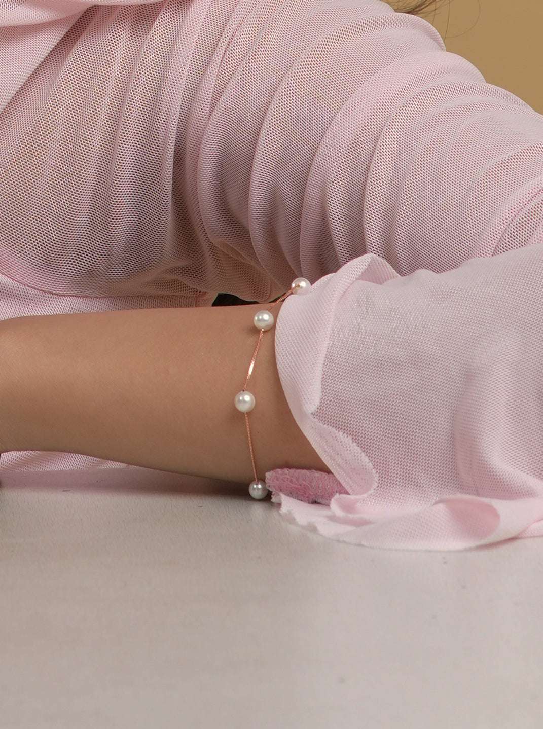 Pearlita pearl bracelet 1 layer, with the intricacies of high quality pearls, Sophistication