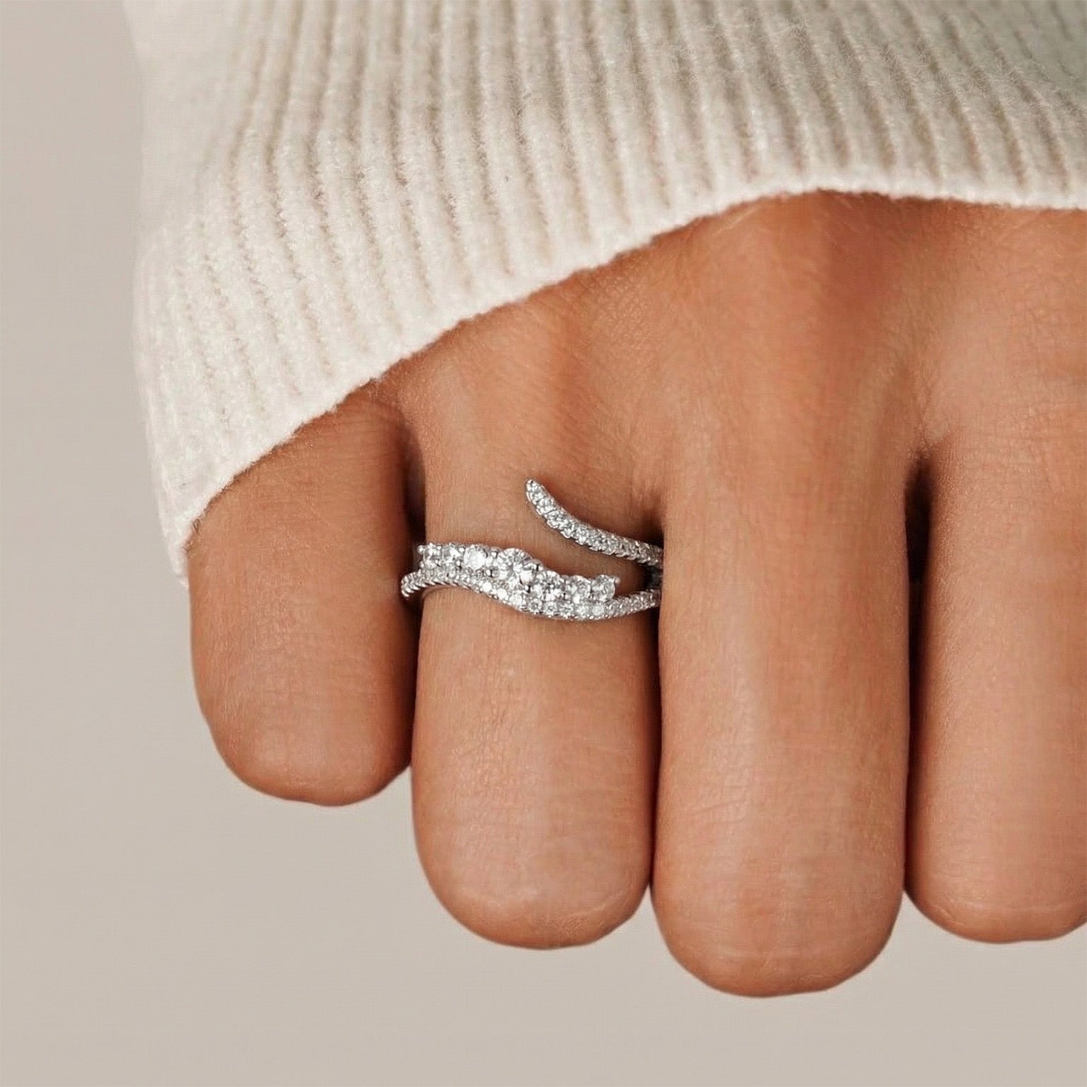 The Stream Ring, elfy 925 silver ring with wave like pattern